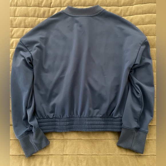 Kid’s Nike Track Jacket Size Medium, Blue - Picture 3 of 4